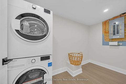 Photo 29 at 74 Andrea Lane, East Woodbridge, Vaughan