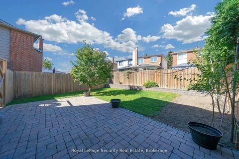 Photo 33 at 74 Andrea Lane, East Woodbridge, Vaughan