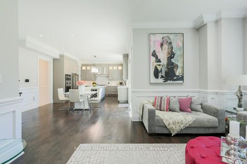 Photo 14 at 44 Scarboro Crescent, Cliffcrest, Toronto