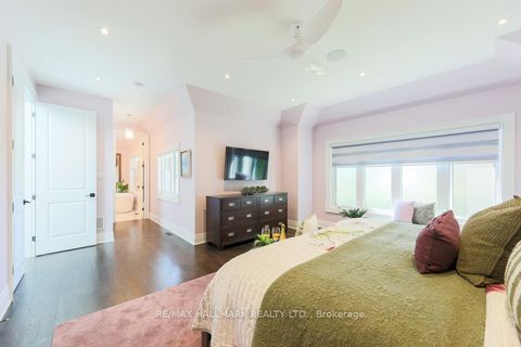 Photo 18 at 44 Scarboro Crescent, Cliffcrest, Toronto