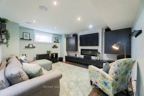 Photo 31 at 44 Scarboro Crescent, Cliffcrest, Toronto