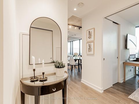 Photo 8 at 4209 - 161 Roehampton Avenue, Mount Pleasant West, Toronto