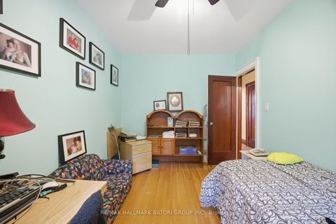 Photo 10 at 405 St Clements Avenue, Lawrence Park South, Toronto