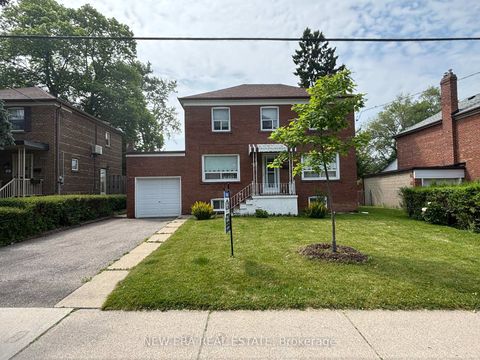 Photo 1 at 27 Dell Park Avenue, Lawrence, Toronto