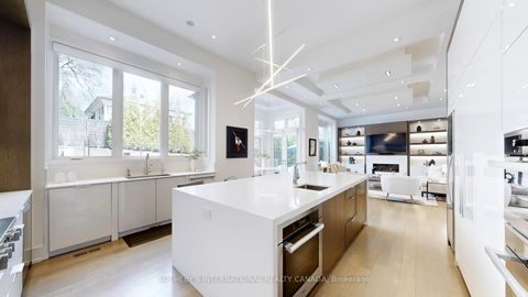 Photo 17 at 77 Bannatyne Drive, Windfields, Toronto