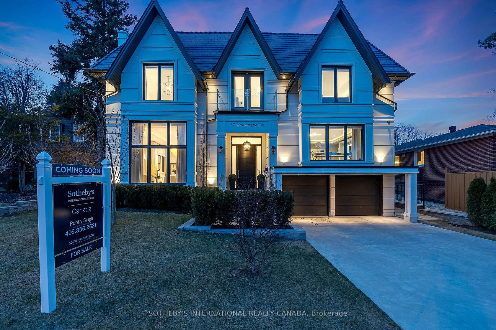 77 Bannatyne Drive, Windfields, Toronto 