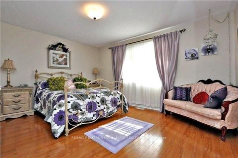 Photo 6 at 81 Spring Farm Road, Bayview Northeast, Aurora