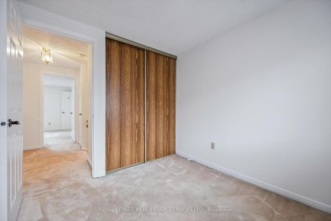 Photo 26 at 7 - 1241 McCraney Street E, CP College Park, Oakville