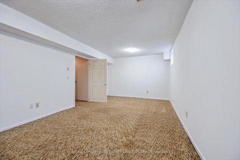 Photo 34 at 7 - 1241 McCraney Street E, CP College Park, Oakville