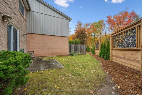 Photo 38 at 7 - 1241 McCraney Street E, CP College Park, Oakville