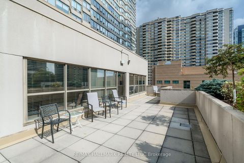 Photo 13 at 1616 - 30 Greenfield Avenue, Willowdale East, Toronto