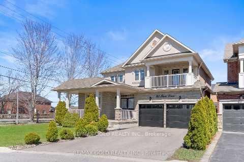 Photo 3 at 23 Glade Drive, Oak Ridges, Richmond Hill