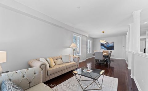 Photo 9 at 23 Glade Drive, Oak Ridges, Richmond Hill