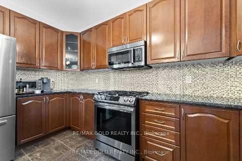 Photo 18 at 23 Glade Drive, Oak Ridges, Richmond Hill