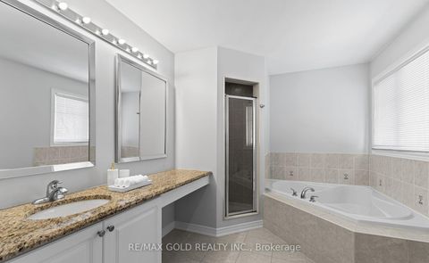 Photo 31 at 23 Glade Drive, Oak Ridges, Richmond Hill