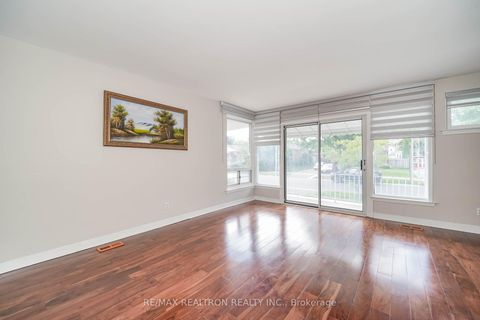 Photo 4 at 31 Tedford Drive, Maryvale, Toronto