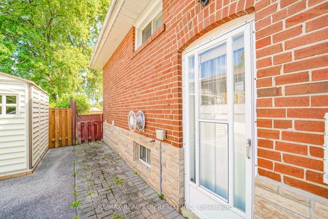 Photo 21 at 31 Tedford Drive, Maryvale, Toronto