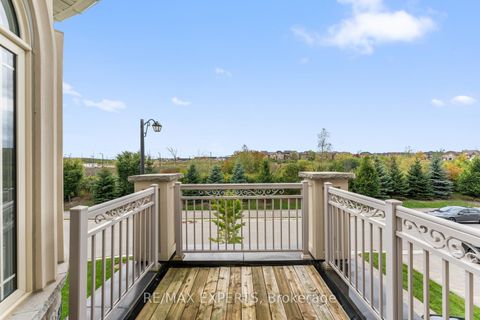 Photo 33 at 97 Ross Vennare Crescent, Kleinburg, Vaughan