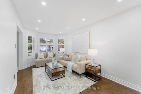 Photo 6 at 147 Ashton Drive, Maple, Vaughan