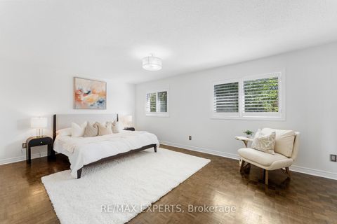 Photo 23 at 147 Ashton Drive, Maple, Vaughan