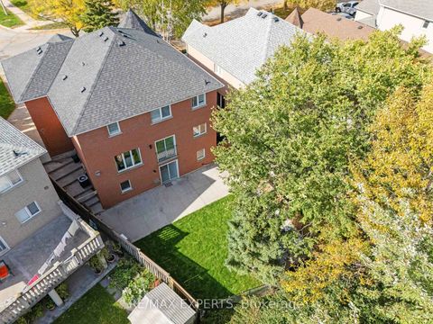 Photo 42 at 147 Ashton Drive, Maple, Vaughan