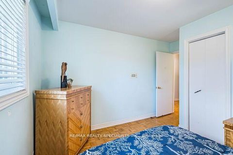 Photo 22 at 61 Brewster Crescent, Jane Heights, Toronto