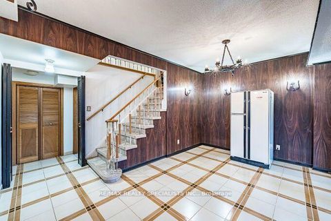 Photo 28 at 61 Brewster Crescent, Jane Heights, Toronto