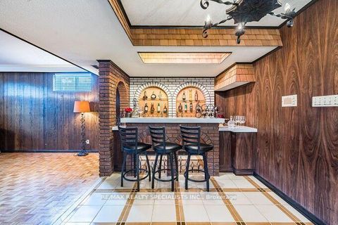 Photo 30 at 61 Brewster Crescent, Jane Heights, Toronto