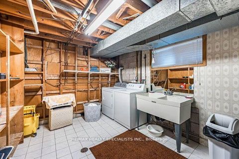 Photo 36 at 61 Brewster Crescent, Jane Heights, Toronto
