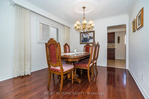 Photo 9 at 12 Scarden Avenue, Sullivan, Toronto