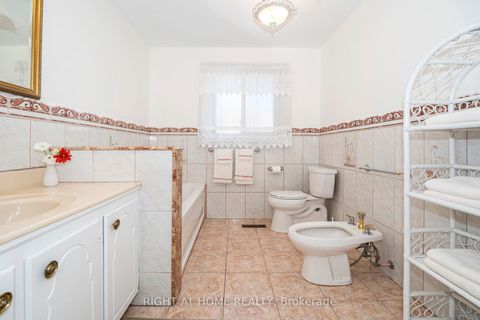 Photo 22 at 12 Scarden Avenue, Sullivan, Toronto