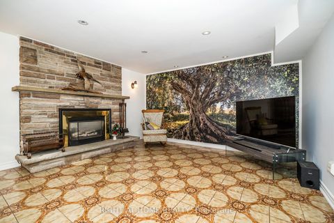 Photo 33 at 12 Scarden Avenue, Sullivan, Toronto