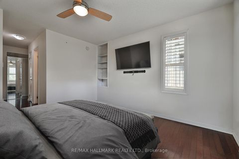 Photo 11 at 9 - 30 Mendelssohn Street, Birchmount, Toronto