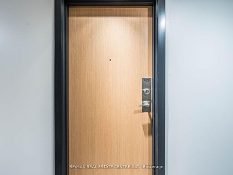 Photo 4 at 429 - 1787 St.  Clair Avenue, Pellam Park, Toronto