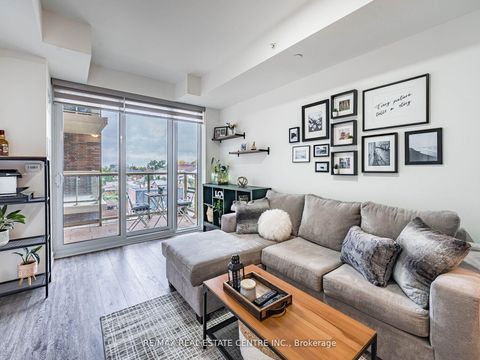 Photo 13 at 429 - 1787 St.  Clair Avenue, Pellam Park, Toronto