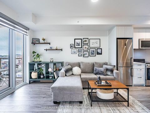 Photo 16 at 429 - 1787 St.  Clair Avenue, Pellam Park, Toronto