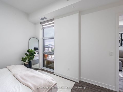 Photo 21 at 429 - 1787 St.  Clair Avenue, Pellam Park, Toronto