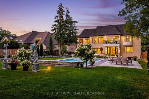 Photo 6 at 10 Yongeview Avenue, South Richvale, Richmond Hill