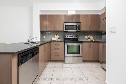 Photo 8 at 205 - 281 Woodbridge Avenue, West Woodbridge, Vaughan