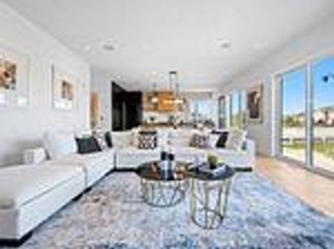 Photo 9 at 119 Pointon Street, Bayview Northeast, Aurora