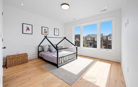 Photo 25 at 119 Pointon Street, Bayview Northeast, Aurora