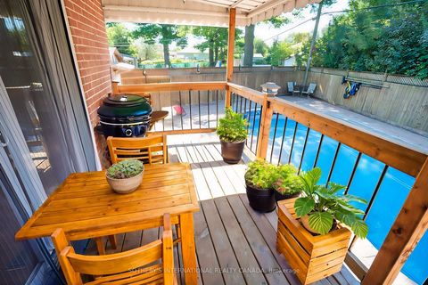 Photo 12 at 11 Buckhorn Place, Beaumonde Heights, Toronto