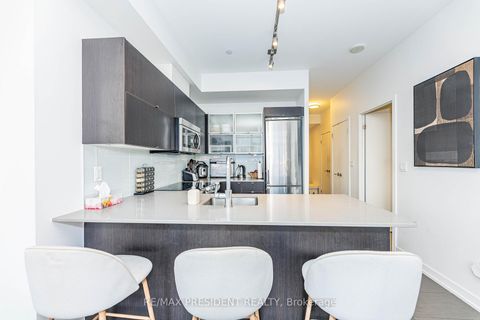 Photo 14 at PH 02 - 170 Fort York Boulevard NW, Waterfront Communities C1, Toronto