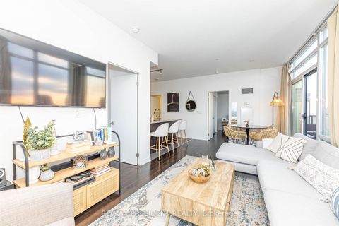 Photo 23 at PH 02 - 170 Fort York Boulevard NW, Waterfront Communities C1, Toronto