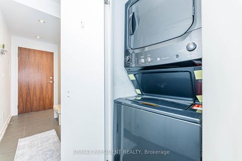 Photo 48 at PH 02 - 170 Fort York Boulevard NW, Waterfront Communities C1, Toronto