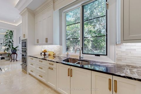 Photo 10 at 19 Blyth Street, Oak Ridges, Richmond Hill