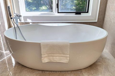 Photo 24 at 19 Blyth Street, Oak Ridges, Richmond Hill