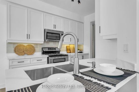 Photo 17 at 18 - 2295 Rochester Circle, BC Bronte Creek, Oakville