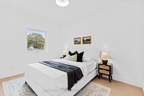 Photo 20 at 113 Bellwoods Avenue, Bellwoods, Toronto