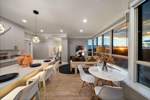 Photo 1 at Ph3 - 33 Weldrick Road E, Harding, Richmond Hill